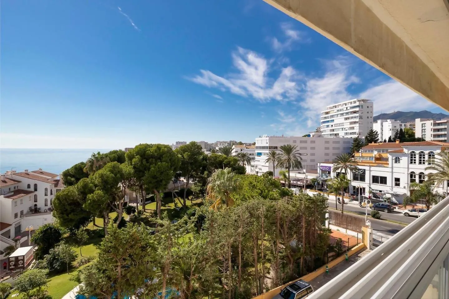 Stunning Apartment 50 Meters From The Sea Benalmadena