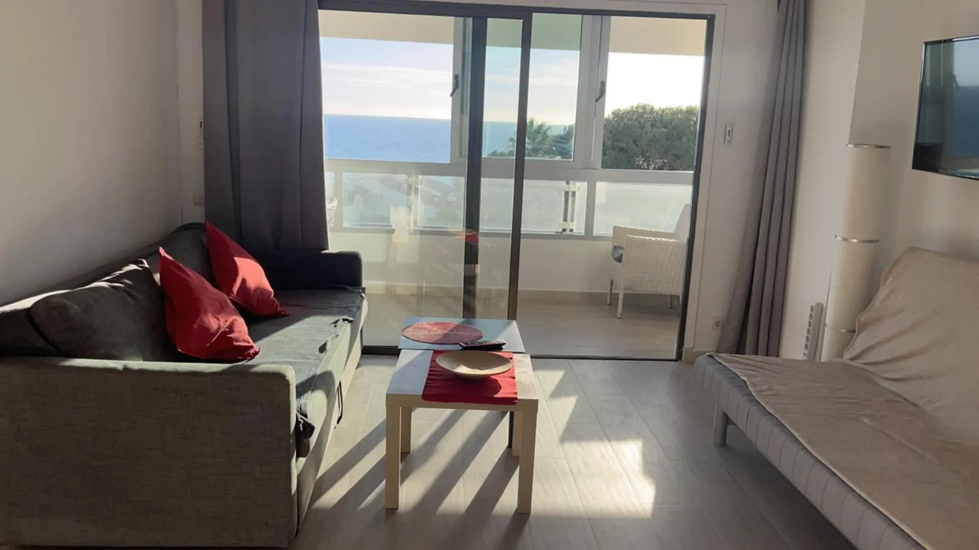 Stunning Apartment 50 Meters From The Sea Benalmadena