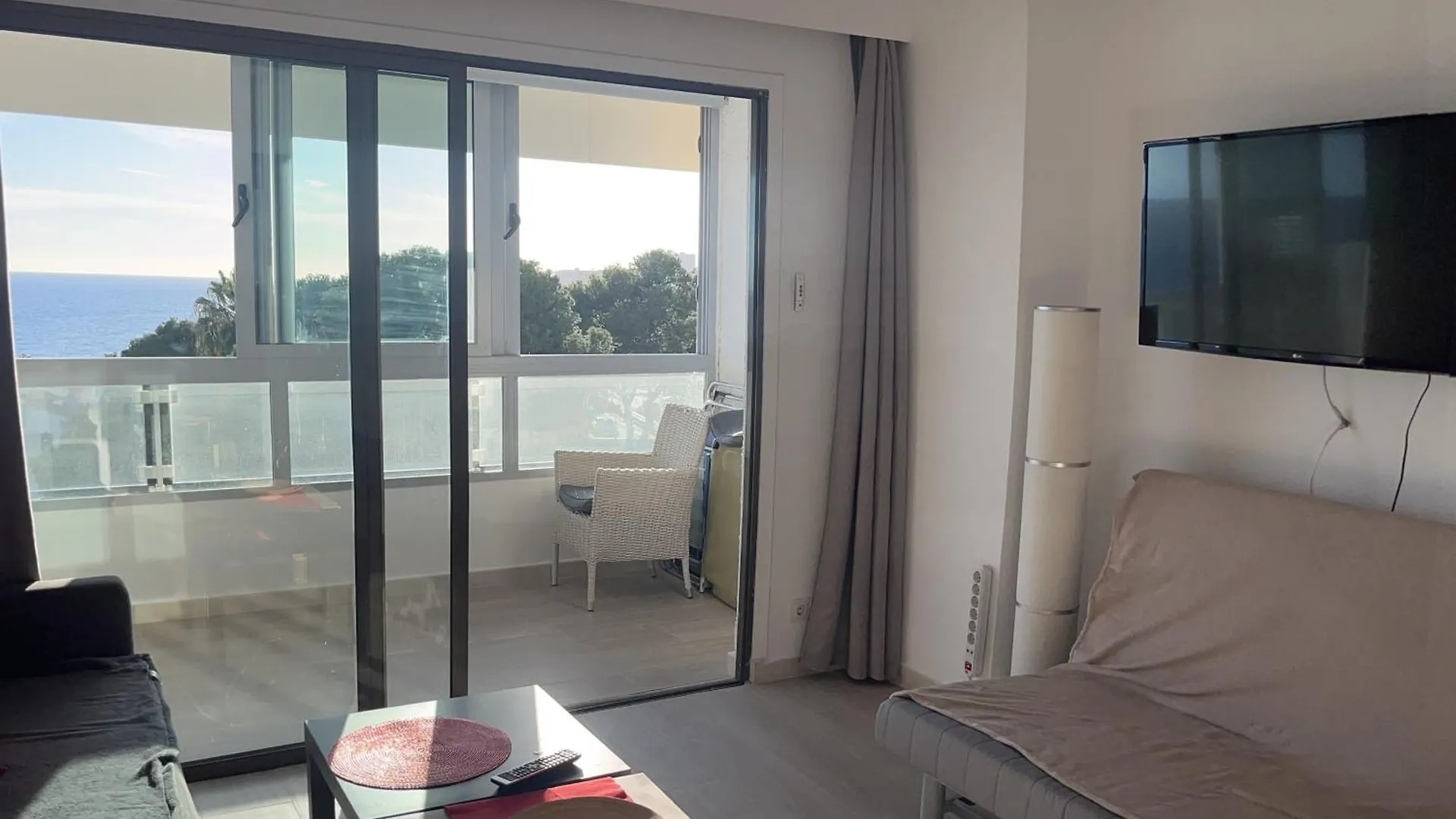 Stunning Apartment 50 Meters From The Sea Benalmadena