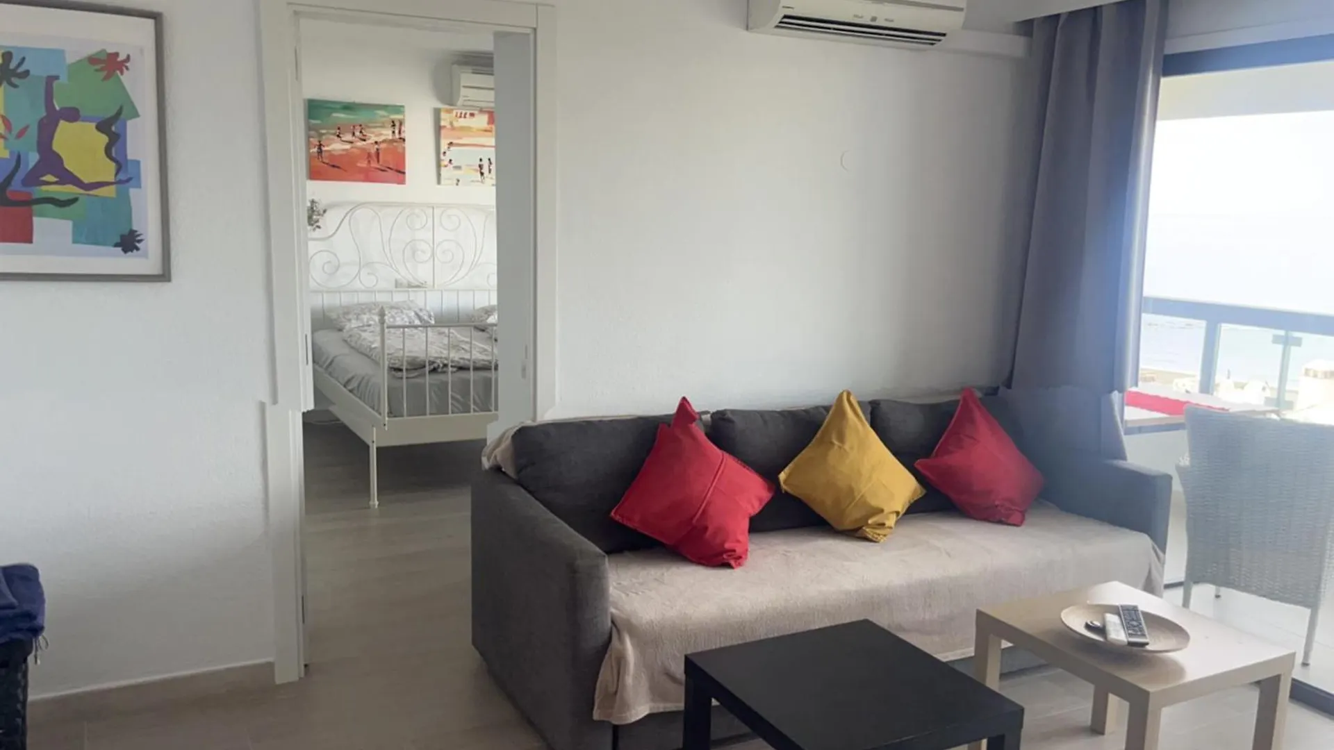 Stunning Apartment 10 Meters From The Beach With Parking